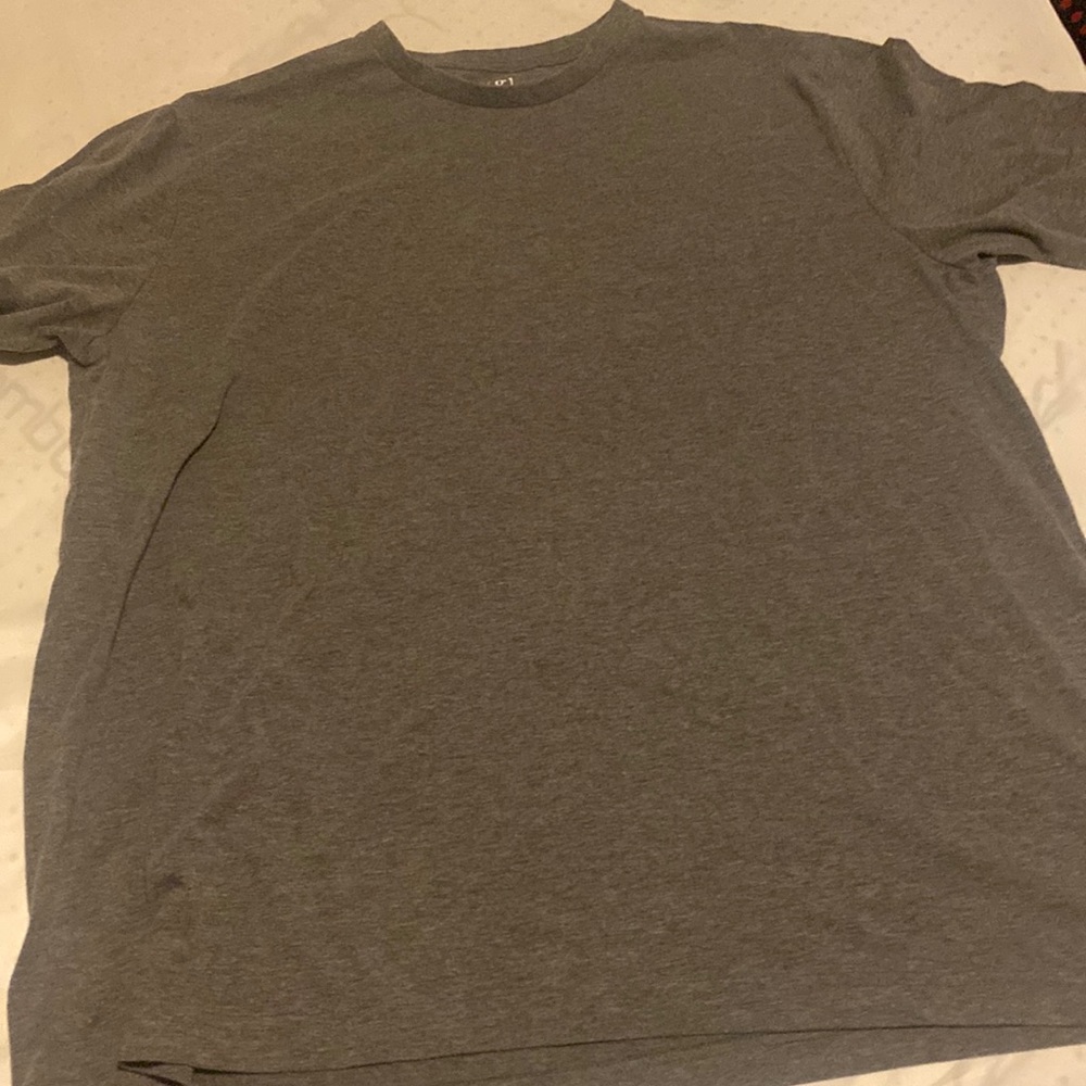 Gray mens tee